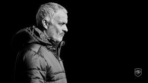 Lee más sobre el artículo DE LA MANO DE MOURINHO: ANÁLISIS DE LÍNEA OFENSIVA