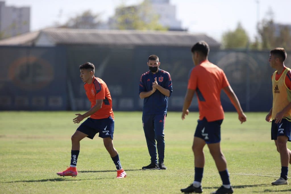 BS4O4007 MBP AND LA U: TOGETHER SHAPING THE FUTURE OF CHILEAN SOCCER MBP School of coaches