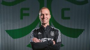 Read more about the article Brett Uttley: “Tactics give the keys to players to anticipate the game”