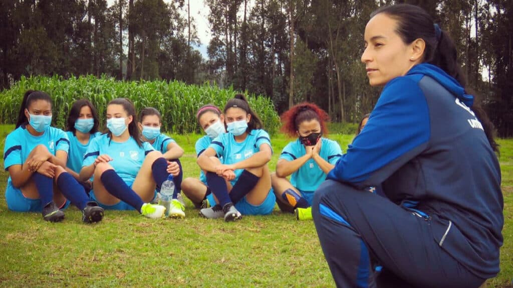 Vero Marin Verónica Marín: "MBP me hizo amar mucho más al fútbol y ser más apasionada en los detalles" MBP School of coaches