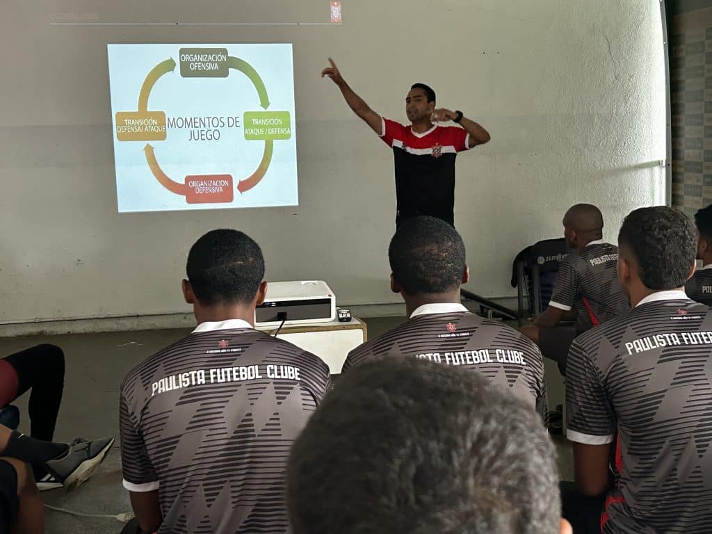 image00013 MBP Alex Vidal: From the Streets of Santiago to Brazilian Football MBP School of coaches