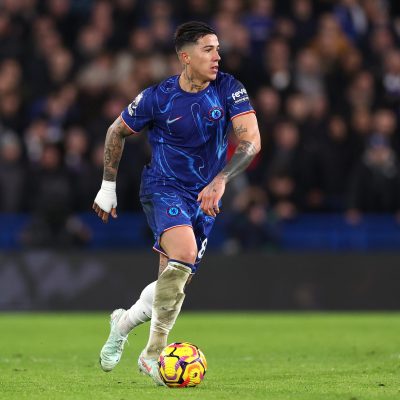 Descubre los 2 perfiles de mediocentro y sus características 